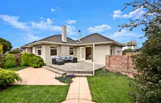 57 Bryndwr Road, Bryndwr