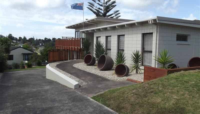 145 Weatherly Road, Torbay