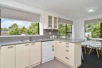 18 Chipping Lane, Redwood