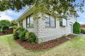 18 Chipping Lane, Redwood