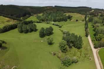 66 Otokia-Kuri Bush Road West, Henley