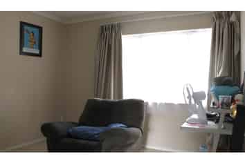 2 Cambrian Crescent, Flat Bush