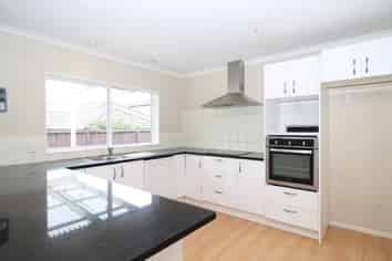 2 Cambrian Crescent, Flat Bush