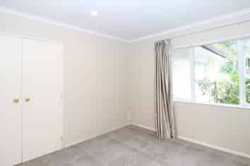 2 Cambrian Crescent, Flat Bush