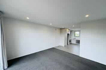 5A Malaga Crescent, Harewood