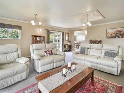 125 Longlands Road West, Longlands