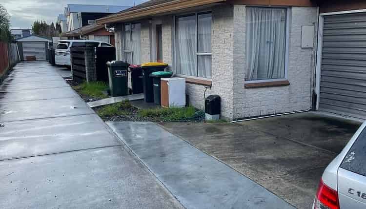 2/126 Bishop Street, Saint Albans