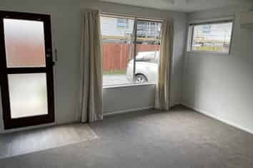 2/126 Bishop Street, Saint Albans