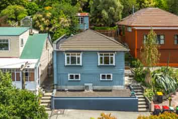 11 Hawkhurst Road, Lyttelton