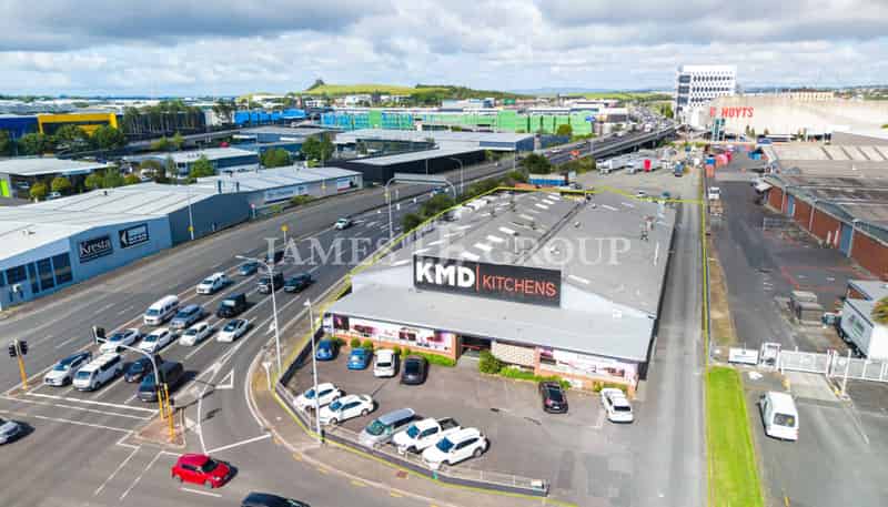 51 Carbine Road, Mount Wellington