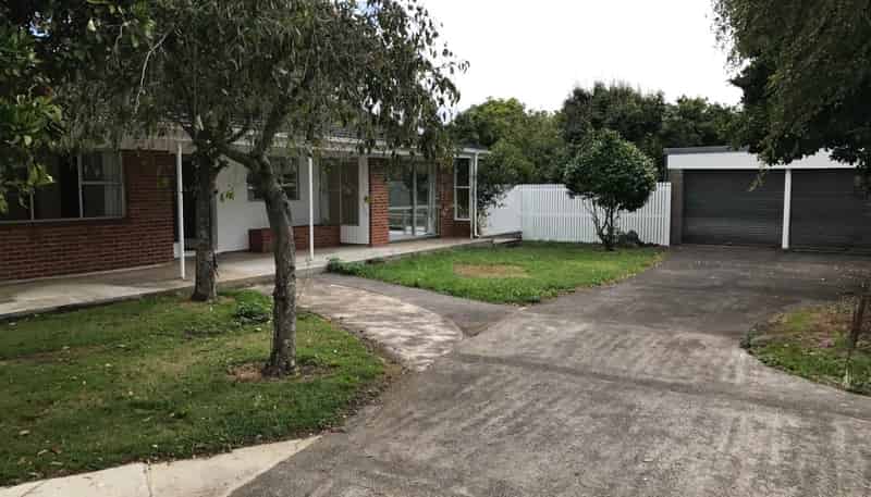 1/8A King Edward Avenue, Epsom