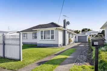 10 Ramanui Ave, Hawera