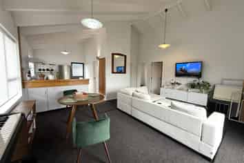 163 High Street, Blenheim Central