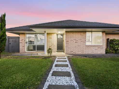2  Ian Jones Court, Flat Bush
