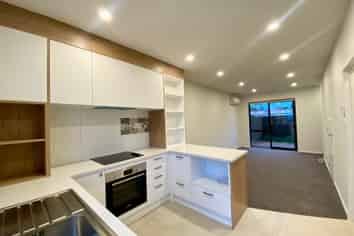 8/47 Beach Road, Te Atatu Peninsula