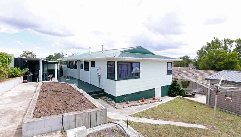 8 Manuka Street, Pukete
