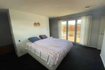 9 Cambelldon Crescent , Stoke