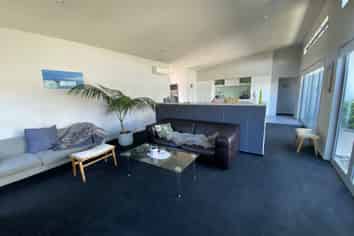 9 Cambelldon Crescent , Stoke