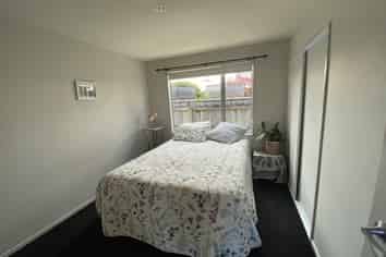 9 Cambelldon Crescent , Stoke