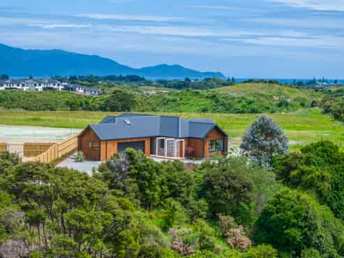 40 Anderson Park Drive, Waikanae