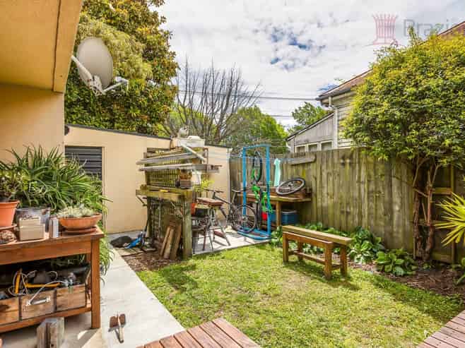 1 & 2/36 Mathesons Road, Linwood