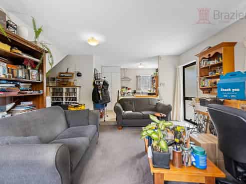 1 & 2/36 Mathesons Road, Linwood