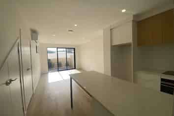 14/10 Pascoe Ave, Paremata