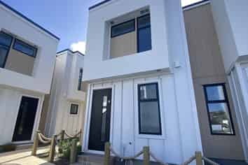 14/10 Pascoe Ave, Paremata