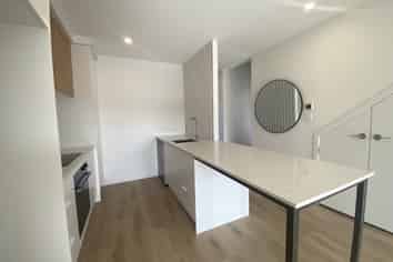 14/10 Pascoe Ave, Paremata