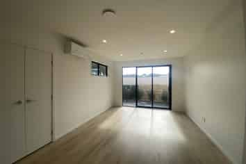 14/10 Pascoe Ave, Paremata