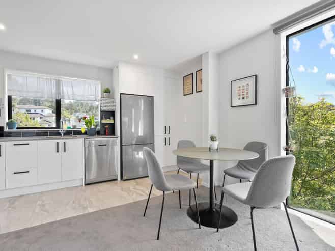 82 Makamaka Lane, Albany