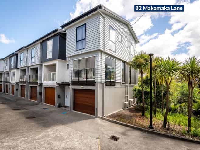 82 Makamaka Lane, Albany