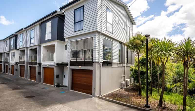 82 Makamaka Lane, Albany