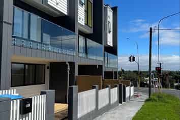 1D Scout Avenue, Three Kings