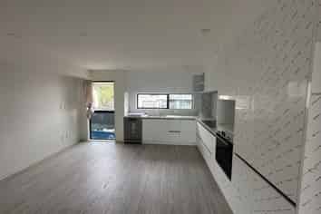 1D Scout Avenue, Three Kings