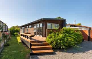 43 Reading Street, Greytown