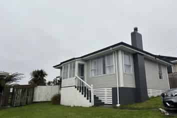 5 Te Puke Street, Titahi Bay