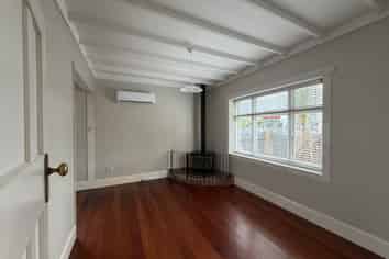 4 Margaret Street, Roslyn