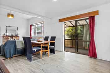 10A Bank Street, Amberley