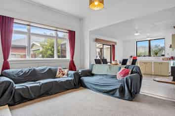 10A Bank Street, Amberley