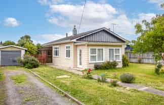 10A Bank Street, Amberley