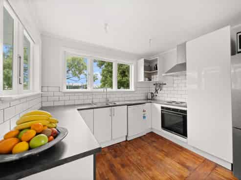 9 King Street, Carterton