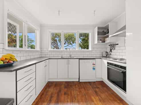 9 King Street, Carterton