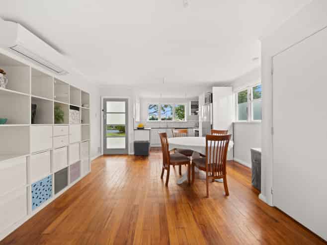 9 King Street, Carterton