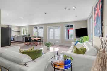 12 Nikau Road, Eastbourne