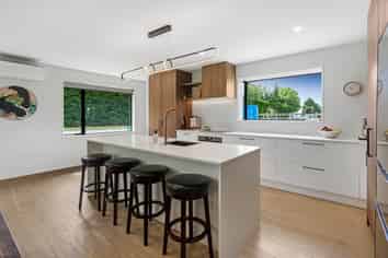 4/229 Curraghs Road, Weedons