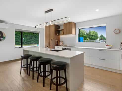 4/229 Curraghs Road, Weedons