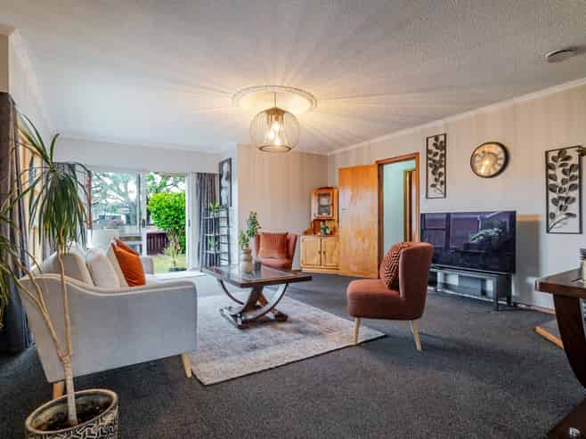 86 Wikiriwhi Crescent, Awapuni