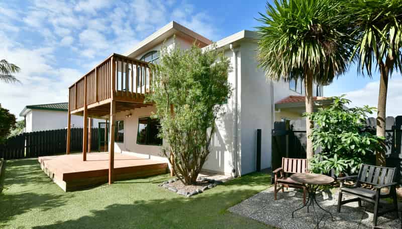 2/603 Whangaparaoa Road, Stanmore Bay