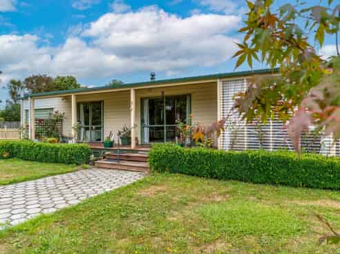 47 Costley Street, Carterton